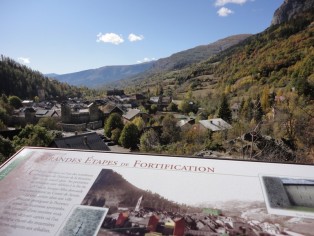 vue générale de Colmars depuis le fort de Savoie dany MICHEL